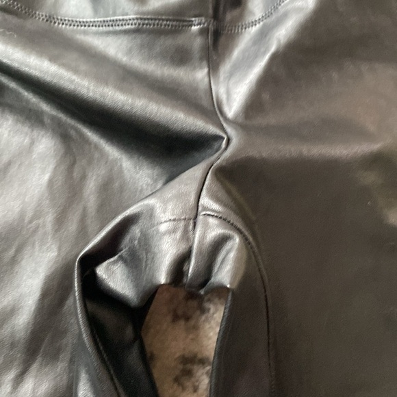 Aritzia Wilfred Free - Black Faux Leather Daria Leggings - CXSmall - Picture 4 of 7